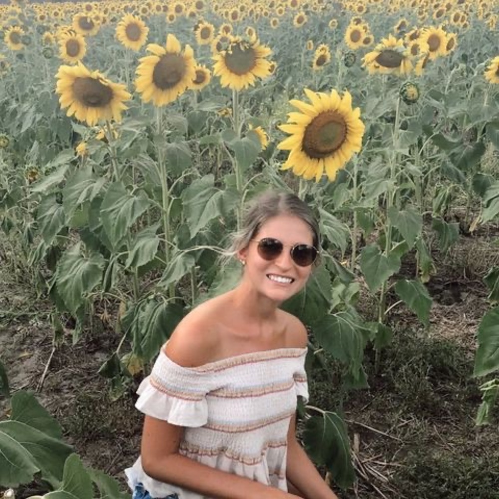 Meet your Posher, Emily